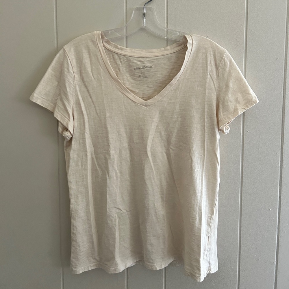 Cream Universal Thread Top